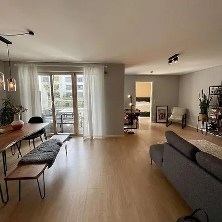 Apartment Helle 3-zimmer-wohnung Mit Terrasse Frankfurt am Main