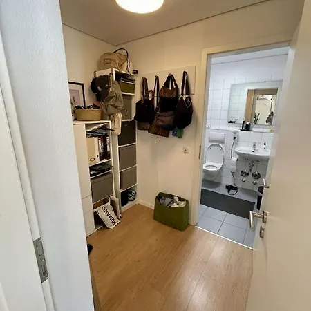 Helle 3-zimmer-wohnung Mit Terrasse Frankfurt am Main