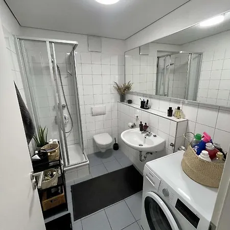 Helle 3-zimmer-wohnung Mit Terrasse